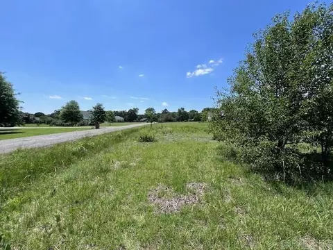 156 Casey Ln, Searcy, AR 72143 photo 2