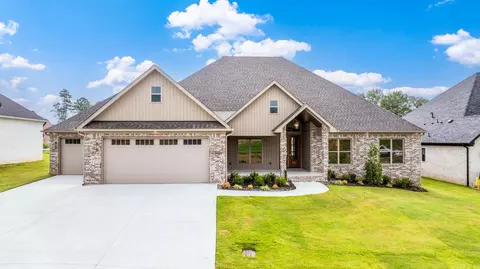 1640 Dolphin Dr, Conway, AR 72034 photo 1