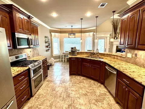 5017 Maple Leaf Dr, Benton, AR 72019 photo 9
