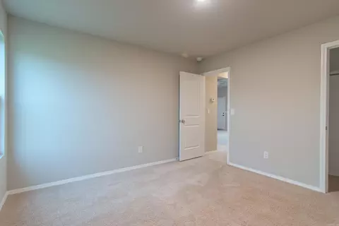 Bedroom - 1302 Springvine Dr, Searcy, AR 72143 photo 1 of 6