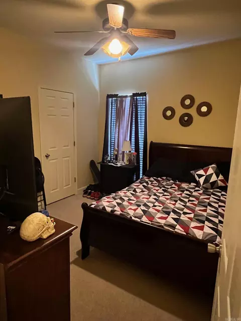 Bedroom - 8 White Cloud, Greenbrier, AR 72058 photo 1 of 3