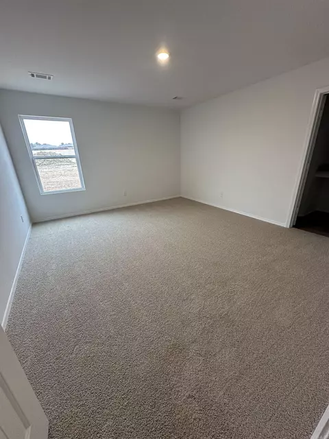Bedroom - 6064 Croft Ave, Benton, AR 72019 photo 1 of 3
