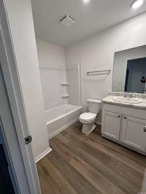 Bath - 6064 Croft Ave, Benton, AR 72019 photo 2 of 2