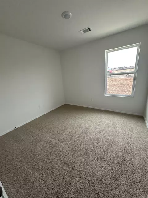 Bedroom - 6064 Croft Ave, Benton, AR 72019 photo 2 of 3