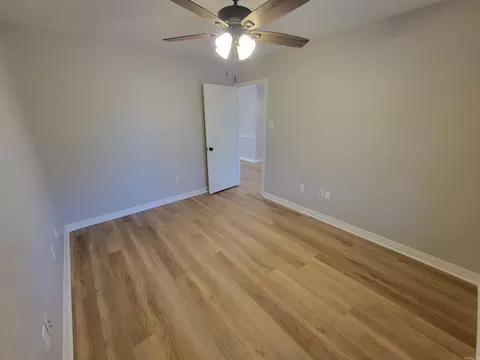 Bedroom - 511 Round Mtn, Conway, AR 72034 photo 6 of 7