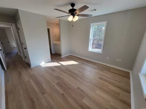 Bedroom - 511 Round Mtn, Conway, AR 72034 photo 3 of 7