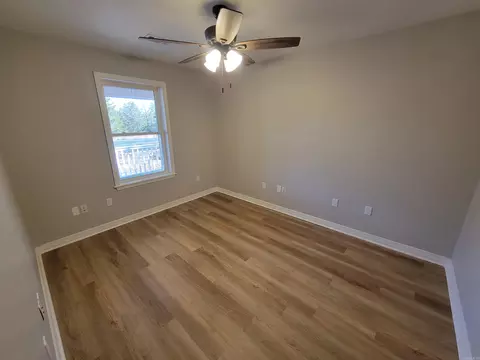 Bedroom - 511 Round Mtn, Conway, AR 72034 photo 5 of 7