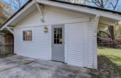 Exterior - 320 E Cedar St, Warren, AR 71671 photo 4 of 6