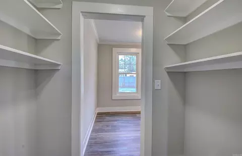 Entry Way - 320 E Cedar St, Warren, AR 71671 photo 6 of 6