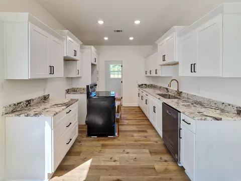 Kitchen - 207 Cypress St, Marked Tree, AR 72365 photo 1 of 6