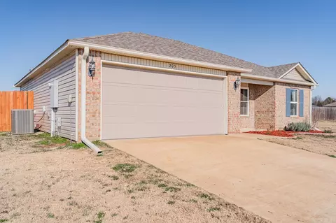 Exterior - 205 Harper Dr, Brookland, AR 72417 photo 3 of 9