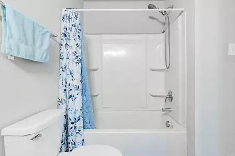 Bath - 205 Harper Dr, Brookland, AR 72417 photo 4 of 4