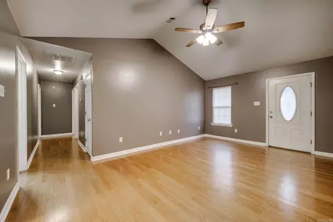 Entry Way - 416 N Beech St, Beebe, AR 72012 photo 1 of 2