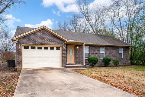 Exterior - 416 N Beech St, Beebe, AR 72012 photo 1 of 6