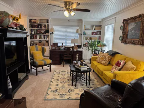 Living - 8041 Us 62, Glencoe, AR 72539 photo 2 of 7
