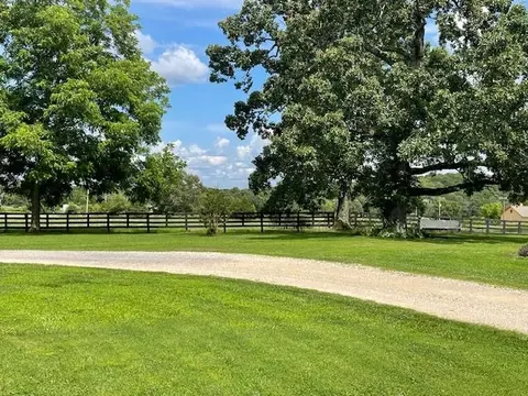 Exterior - 8041 Us 62, Glencoe, AR 72539 photo 3 of 7