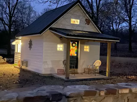 Exterior - 8041 Us 62, Glencoe, AR 72539 photo 6 of 7