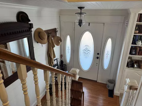 Entry Way - 8041 Us 62, Glencoe, AR 72539 photo 6 of 6