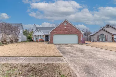 203 Northwind Dr, Marion, AR 72364