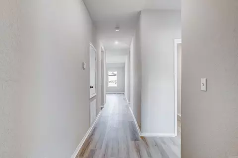 Entry Way - 6056 Croft Ave, Benton, AR 72019 photo 2 of 5