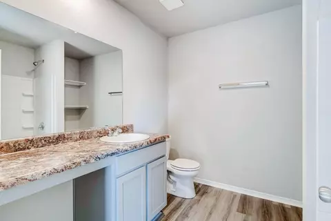 Bath - 6056 Croft Ave, Benton, AR 72019 photo 1 of 2