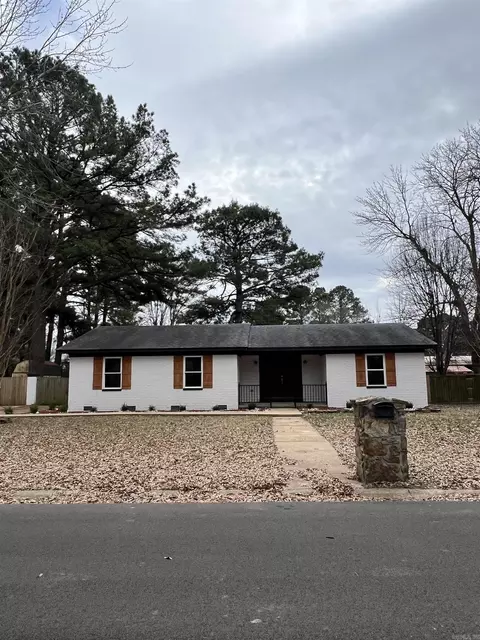 11 Jawanda Ln, Searcy, AR 72143