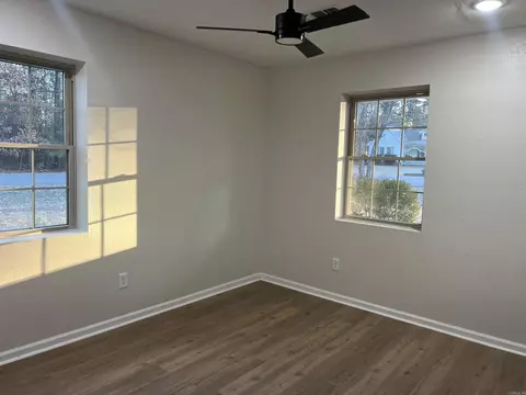 Bedroom - 2902 Mary Dr, Pine Bluff, AR 71603 photo 2 of 2