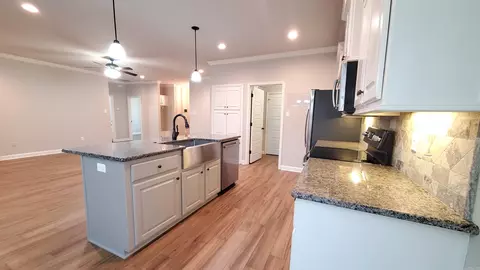 Kitchen - 793 Mango Loop, Austin, AR 72007 photo 1 of 2