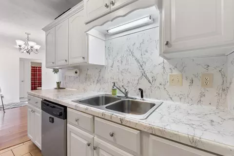 Kitchen - 110 Willow Lake Dr, Ward, AR 72176 photo 2 of 2