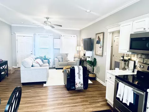 Living - 2001 Rehobooth Cir, Searcy, AR 72143 photo 2 of 2