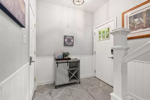 Entry Way - 357 Catherine Cove Rd, Malvern, AR 72104 photo 1 of 5
