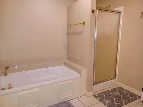 Bath - 7900 Coachlight, Pine Bluff, AR 71603 photo 2 of 3