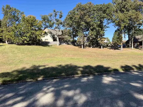 3610 Sawgrass Dr, Jonesboro, AR 72401