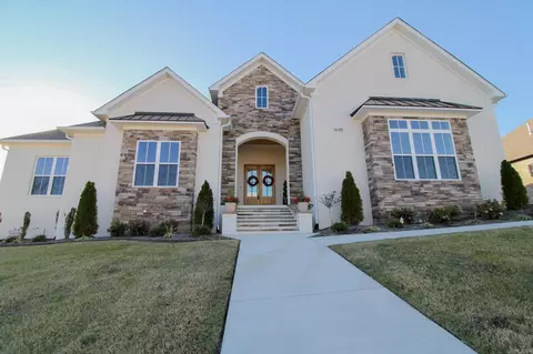 1645 Dolphin Dr, Conway, AR 72034 photo 1