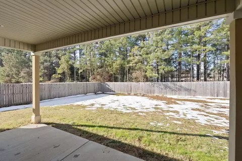 Exterior - 424 Sunshine Ln, Redfield, AR 72132 photo 5 of 7