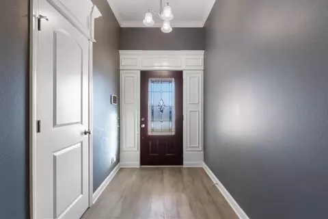 Entry Way - 424 Sunshine Ln, Redfield, AR 72132 photo 1 of 3