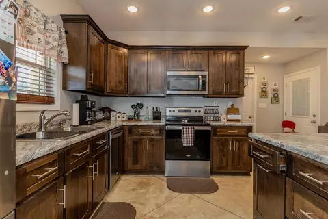 Kitchen - 210 Stacy Dr, Paragould, AR 72450 photo 2 of 3