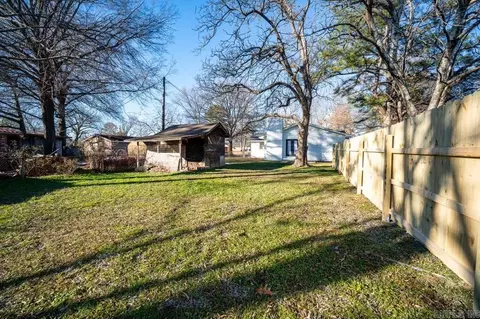 215 E 8th St, Lonoke, AR 72086 photo 19