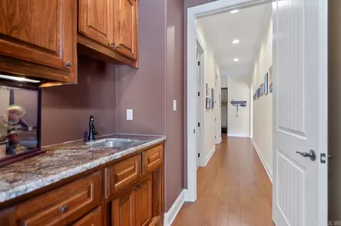 Entry Way - 6575 Westminster, Benton, AR 72019 photo 2 of 3