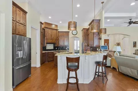 Kitchen - 6575 Westminster, Benton, AR 72019 photo 3 of 4