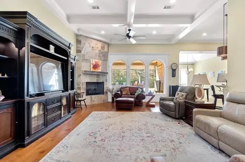 Living - 6575 Westminster, Benton, AR 72019 photo 2 of 2