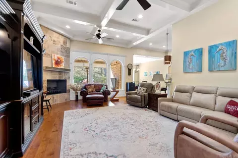 Living - 6575 Westminster, Benton, AR 72019 photo 1 of 2