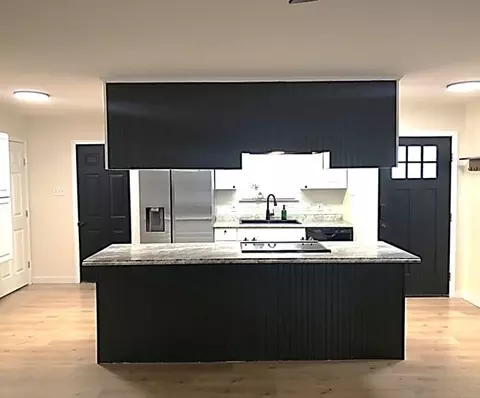 Kitchen - 42 Carroll Ln, Conway, AR 72032 photo 1 of 2