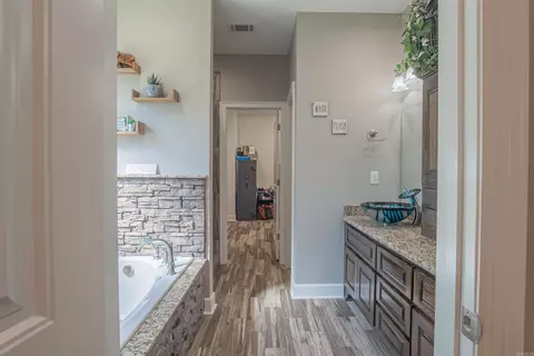 Entry Way - 26 Trenton Cv, Beebe, AR 72012 photo 6 of 6