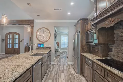 Entry Way - 26 Trenton Cv, Beebe, AR 72012 photo 2 of 6