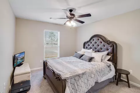 Bedroom - 45 Wellswood Dr, Greenbrier, AR 72058 photo 2 of 3