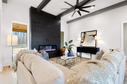 Living - 3045 Avilla Manor Trl, Alexander, AR 72002 photo 5 of 5