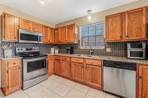 Kitchen - 7 Ada Ave, Mayflower, AR 72106 photo 3 of 4