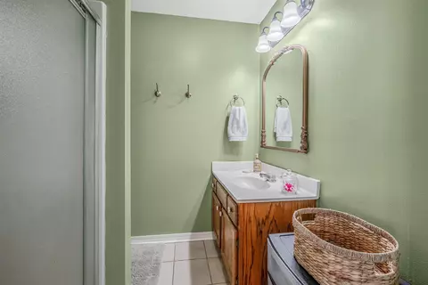 Bath - 7 Ada Ave, Mayflower, AR 72106 photo 1 of 3