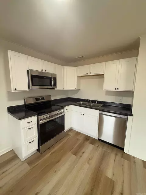 Kitchen - 453 Wayne, Trumann, AR 72472 photo 1 of 1